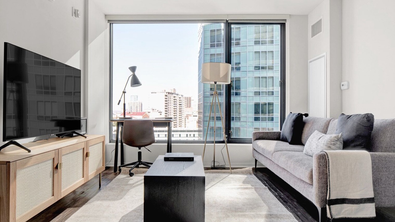 Photo of Livingroom in Theatre District