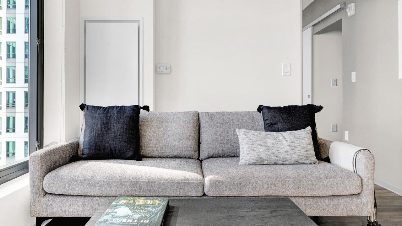 Photo of Livingroom in Theatre District