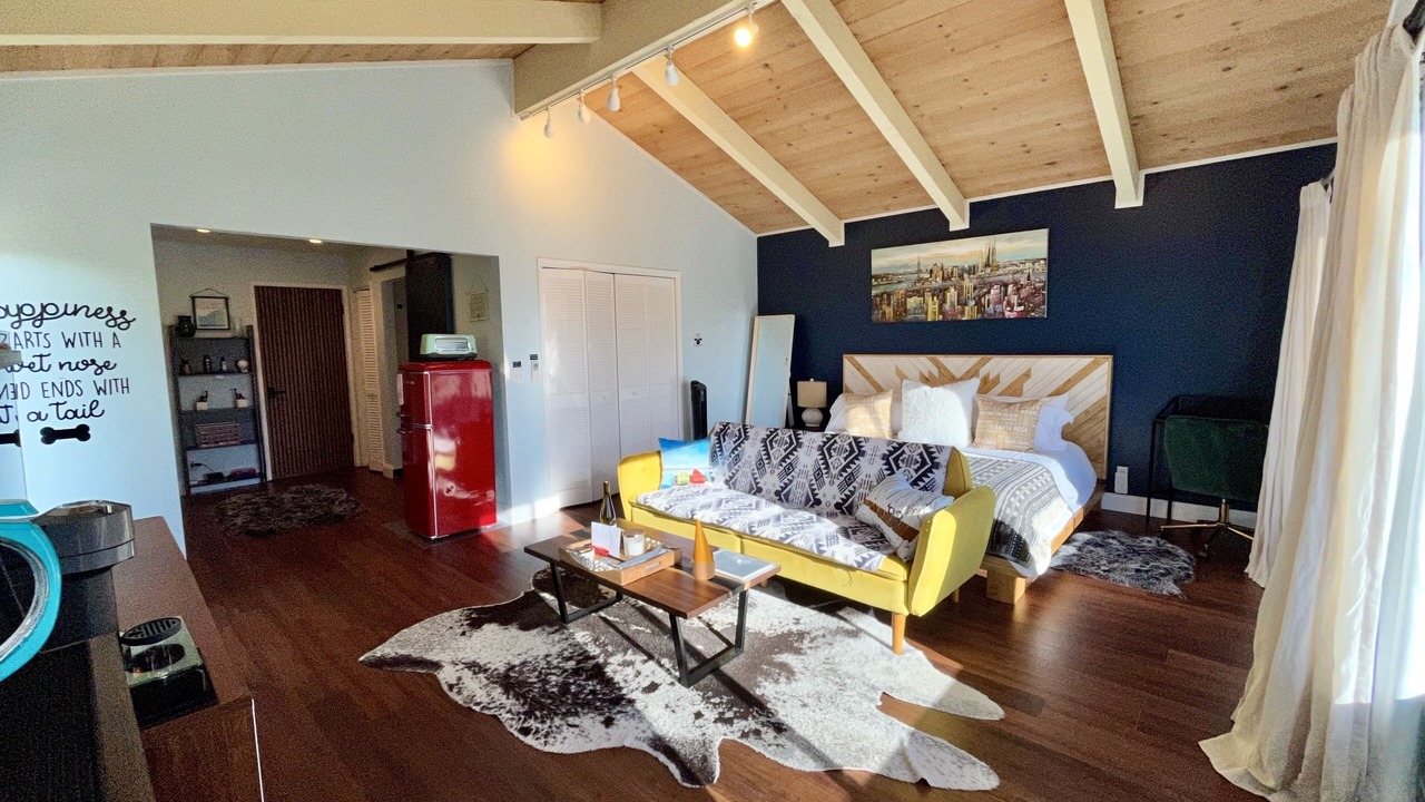 Photo of Bedroom in Northeast Carmel
