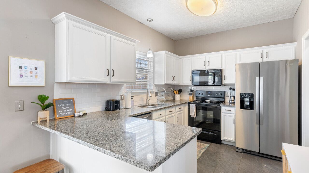 Photo of Kitchen in Hurwood Heights