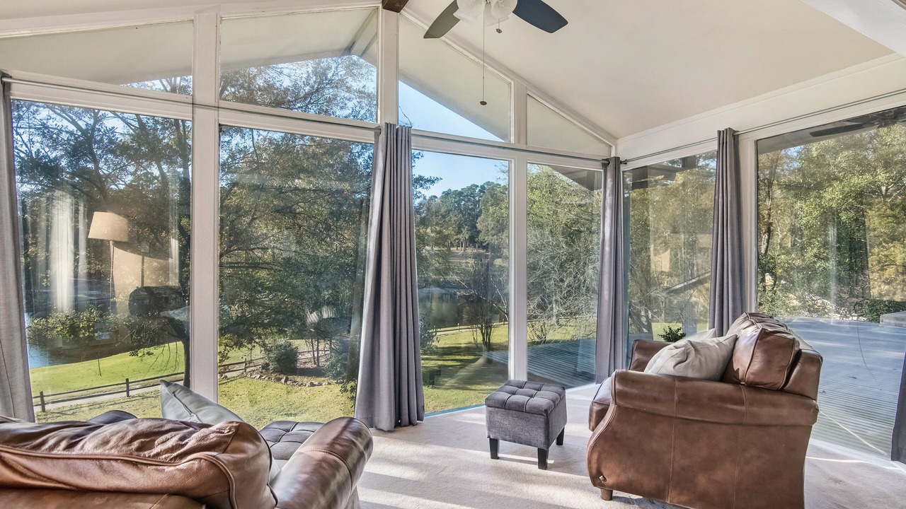 Photo of Bedroom in Holly Lake Ranch