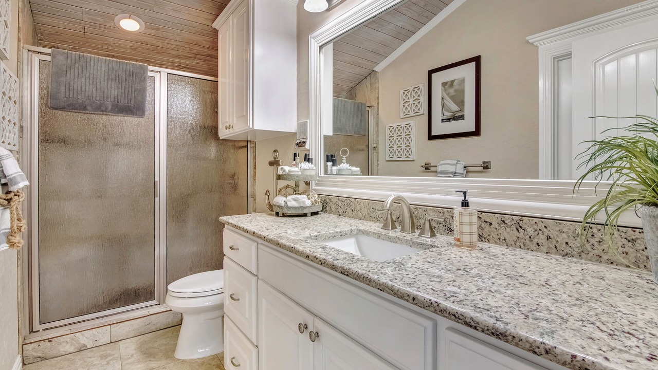 Photo of Bathroom in Holly Lake Ranch