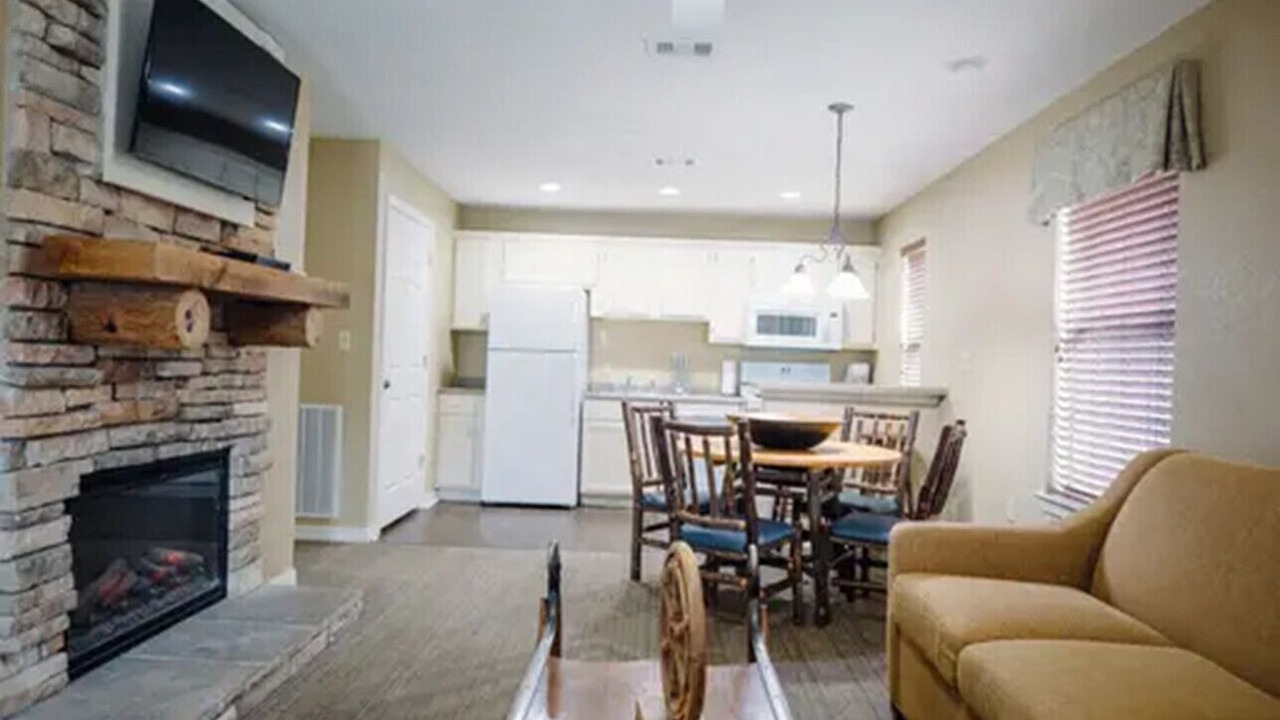 Photo of Livingroom in Canyon Lake