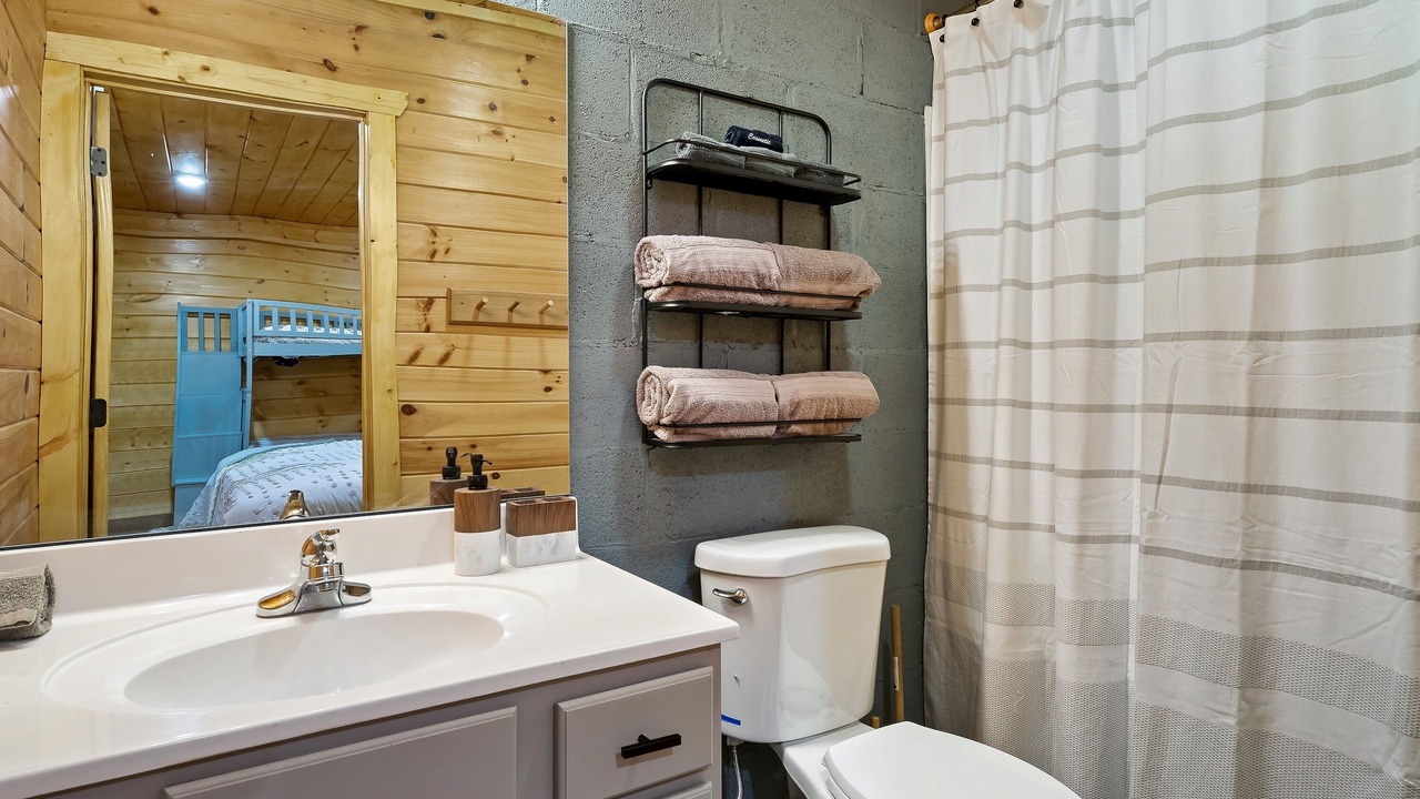 Photo of Bathroom in Pigeon Forge