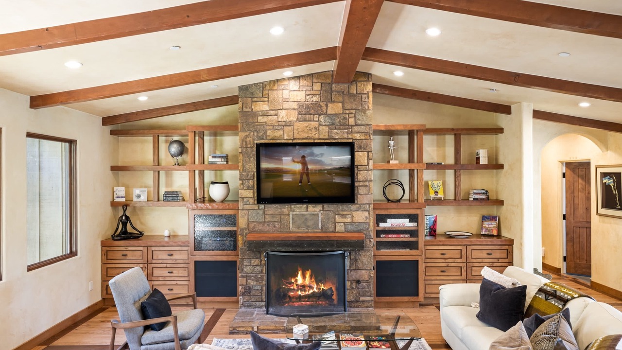 Photo of Livingroom in Northeast Carmel