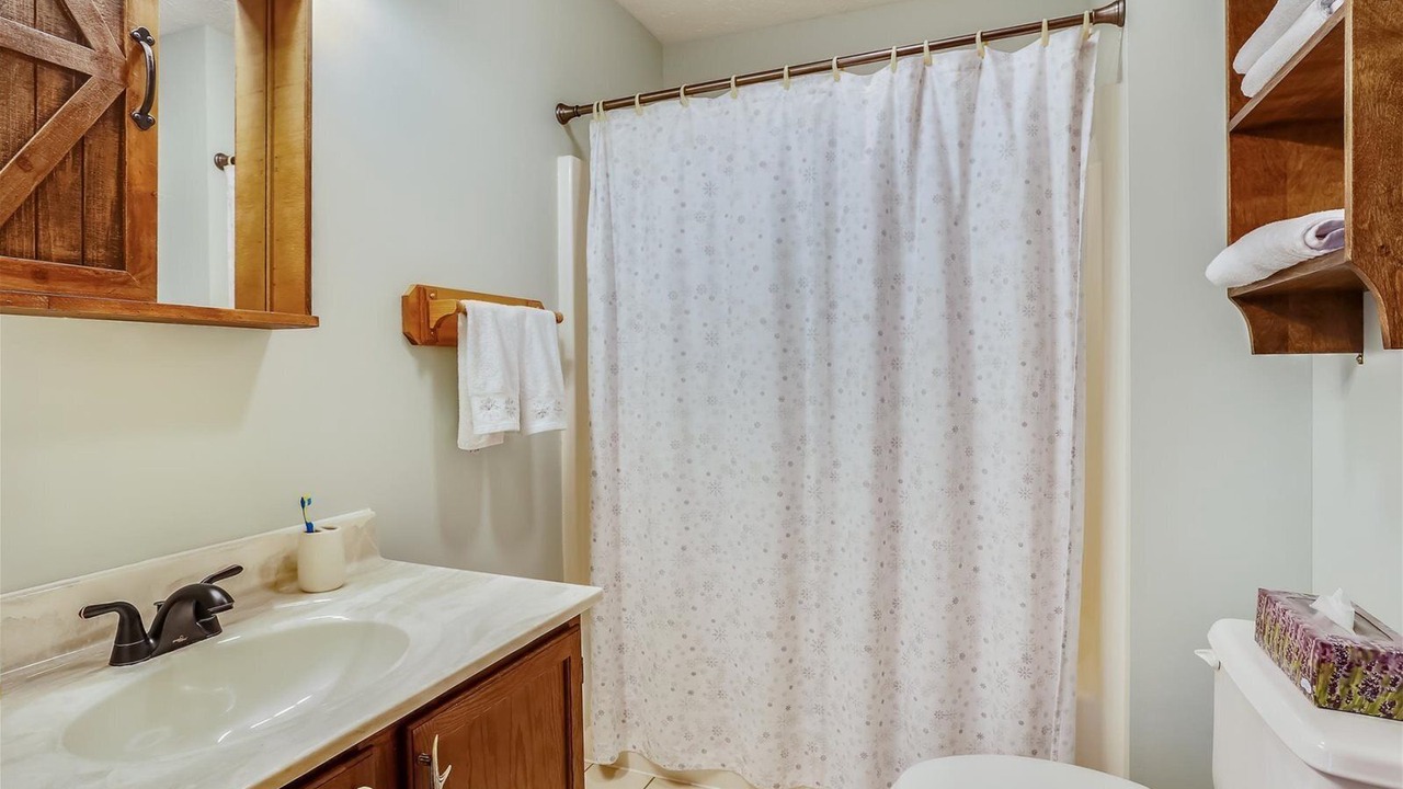 Photo of Bathroom in Old Timberline
