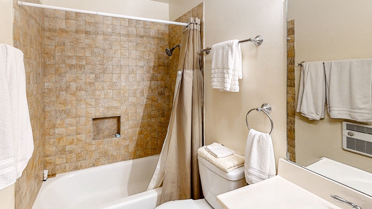 Photo of Bathroom in Carbondale