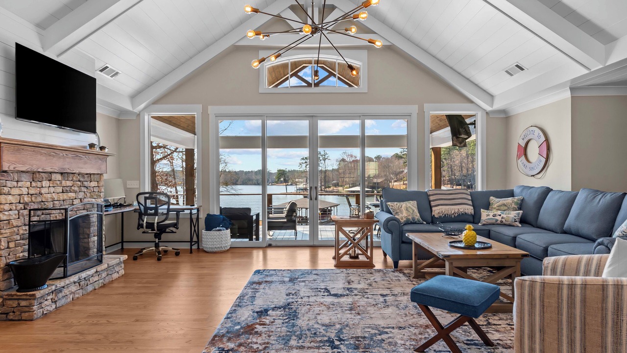Photo of Livingroom in Eatonton