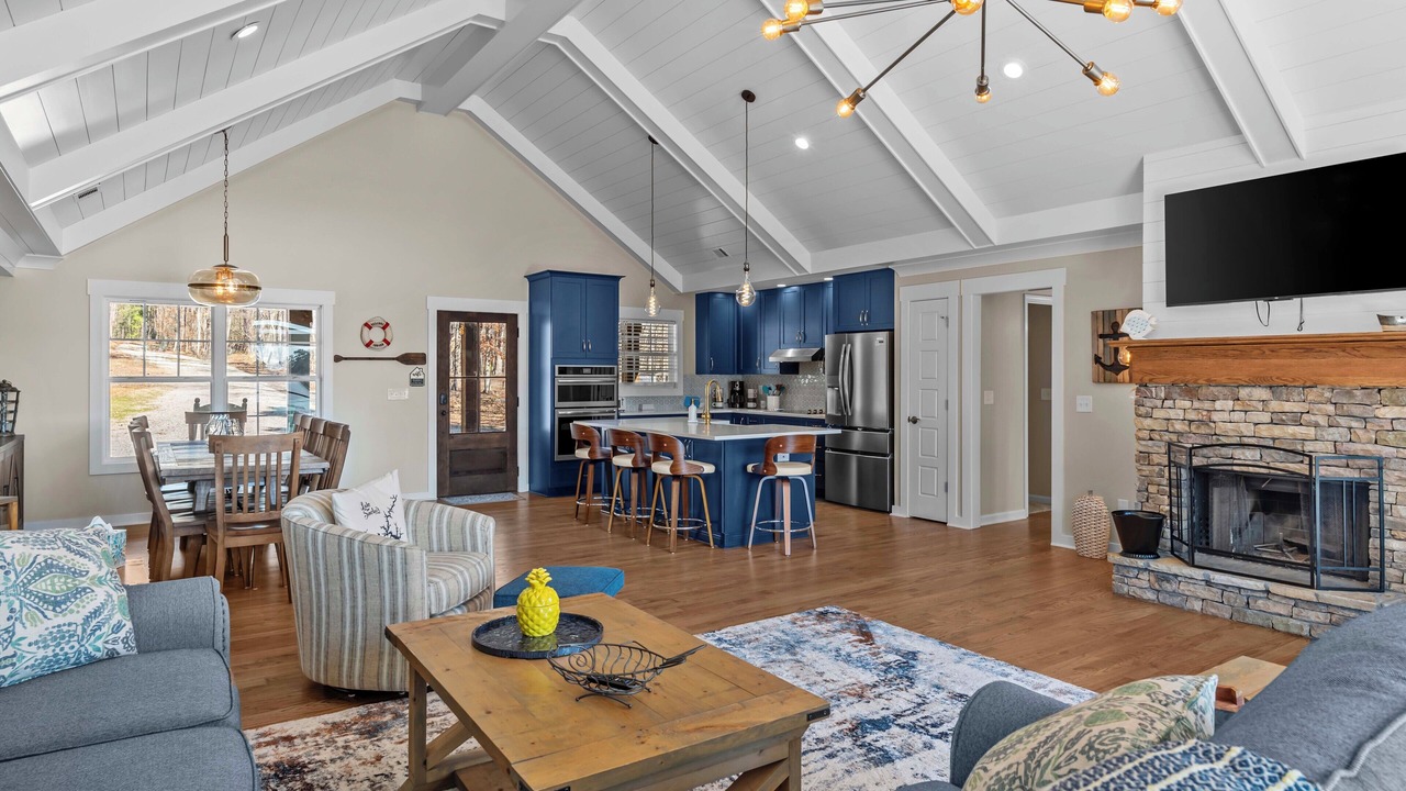 Photo of Livingroom in Eatonton