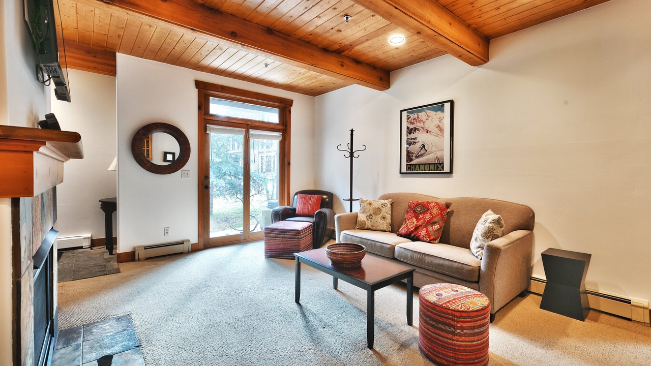 Photo of Livingroom in Deer Valley