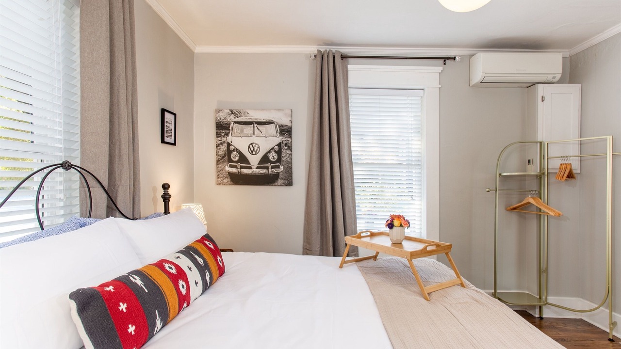 Photo of Bedroom in Hillsboro Village
