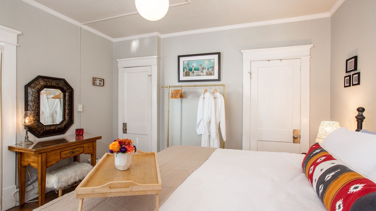 Photo of Bedroom in Hillsboro Village