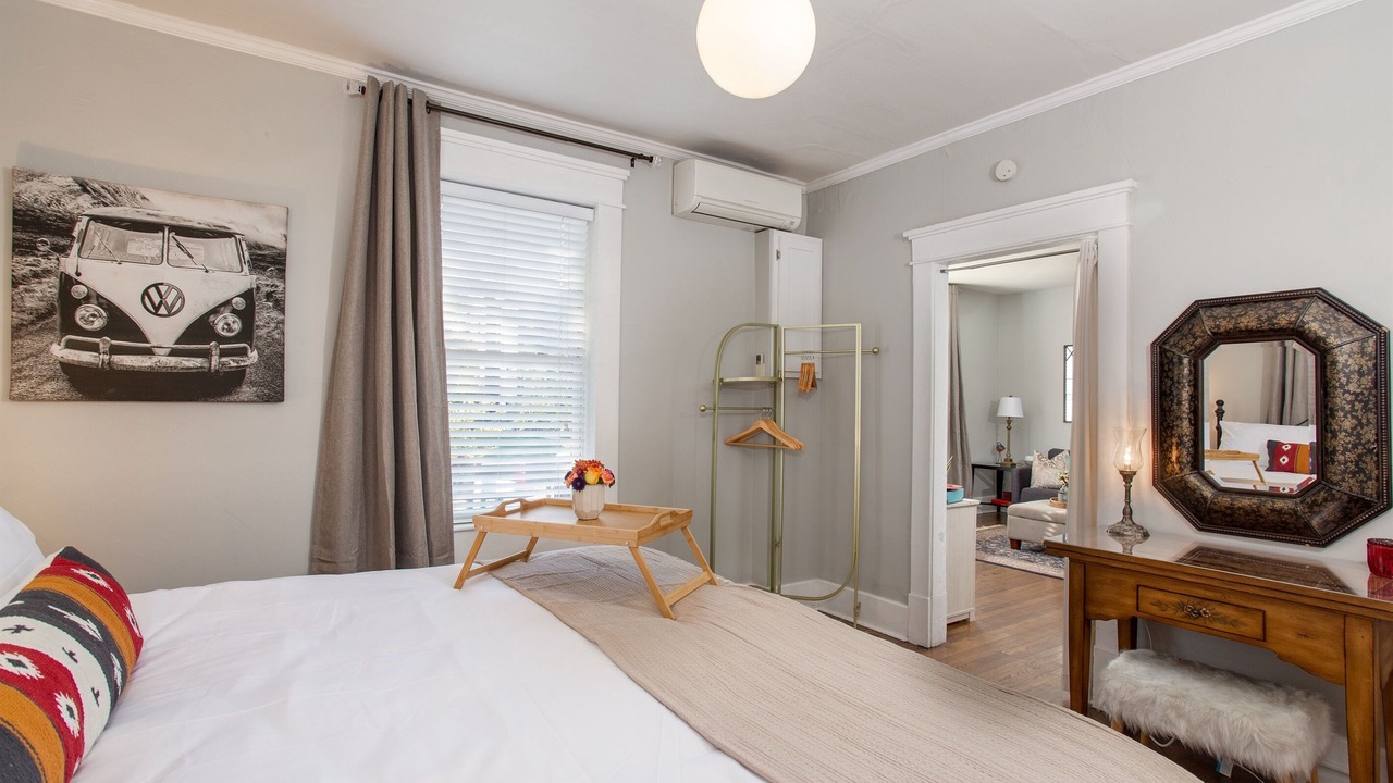 Photo of Bedroom in Hillsboro Village