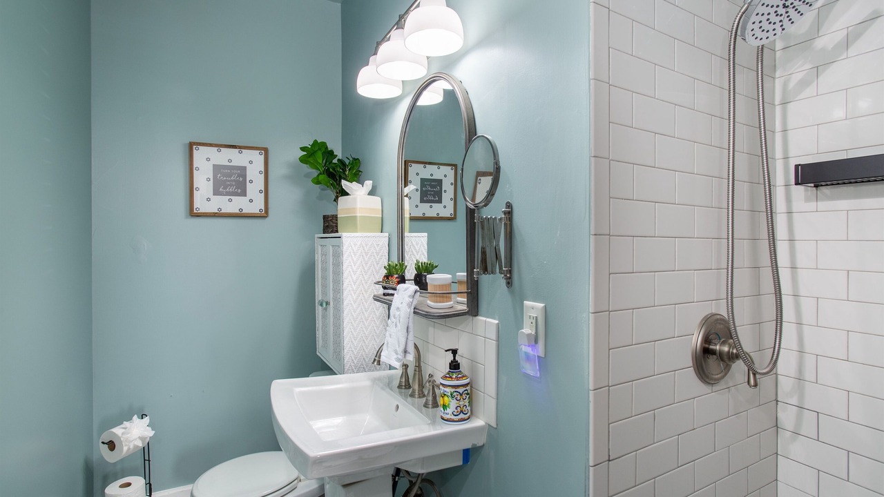 Photo of Bathroom in Hillsboro Village