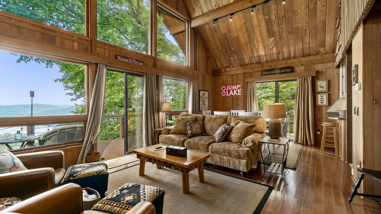 Photo of Livingroom in Smithville