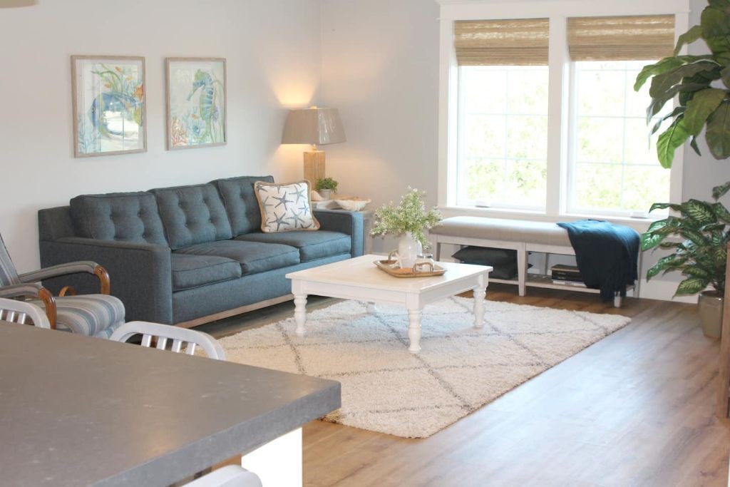 Photo of Livingroom in North Ridge