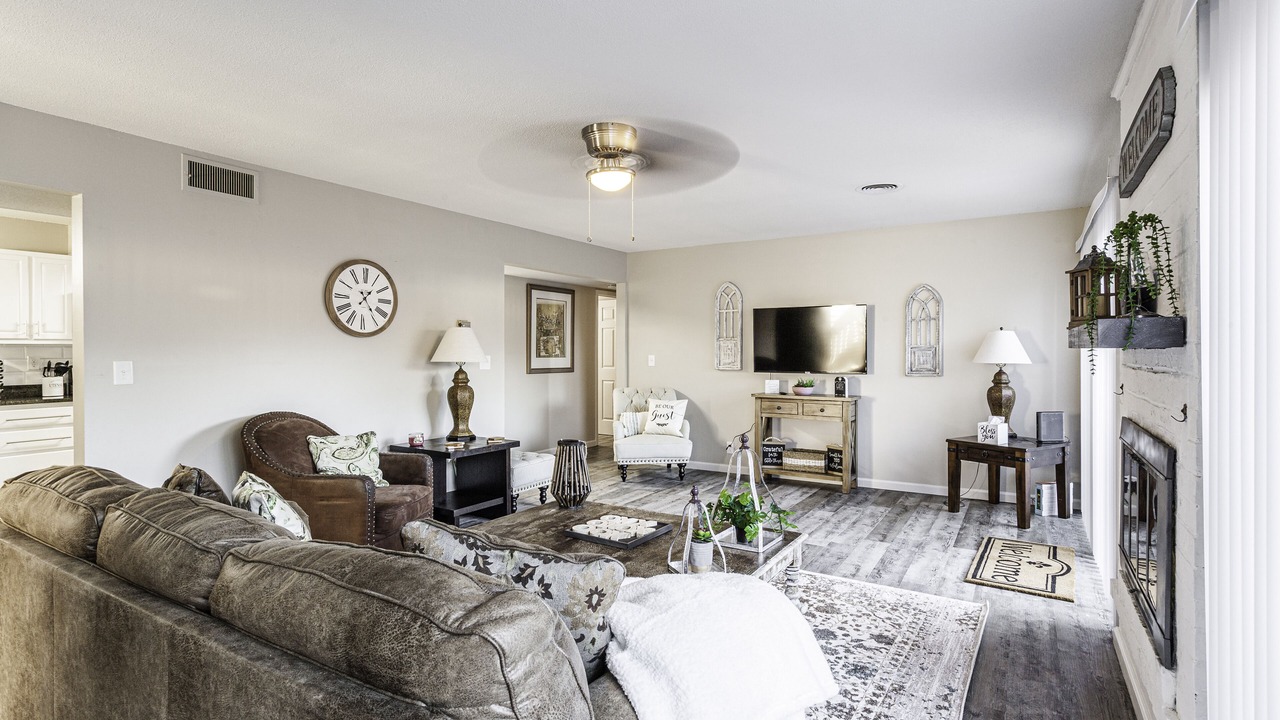 Photo of Livingroom in Ellendale