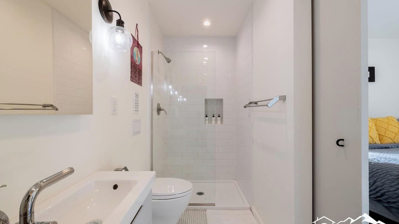 Photo of Bathroom in Sunnyside