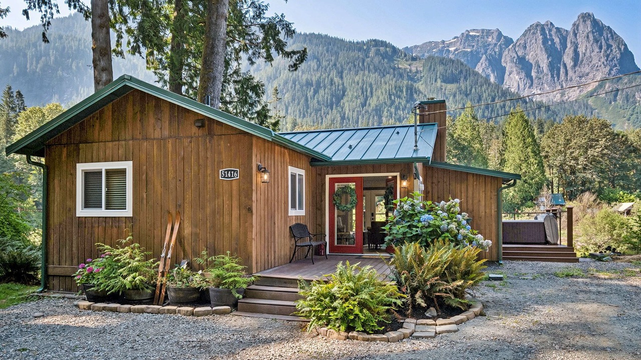 Photo of Outdoor in Gold Bar