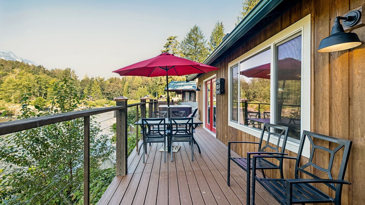 Photo of Outdoor in Gold Bar