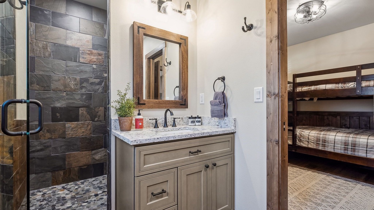 Photo of Bathroom in Gold Bar