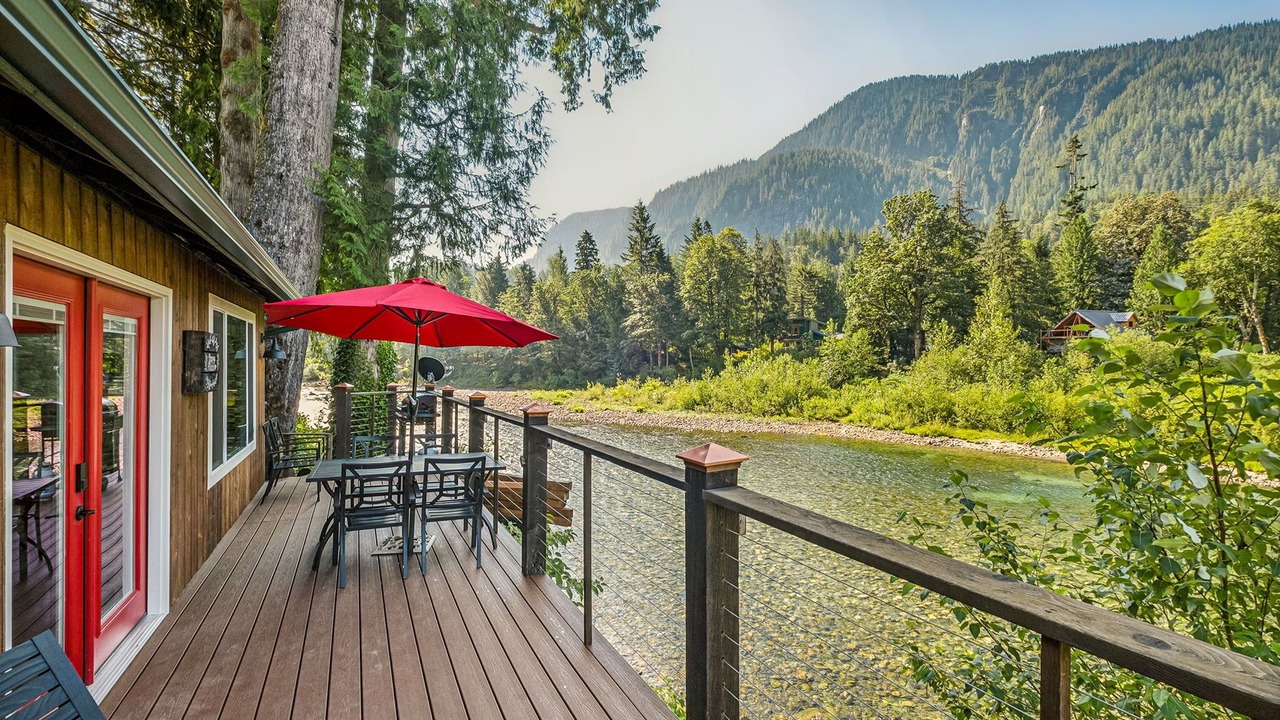 Photo of Outdoor in Gold Bar