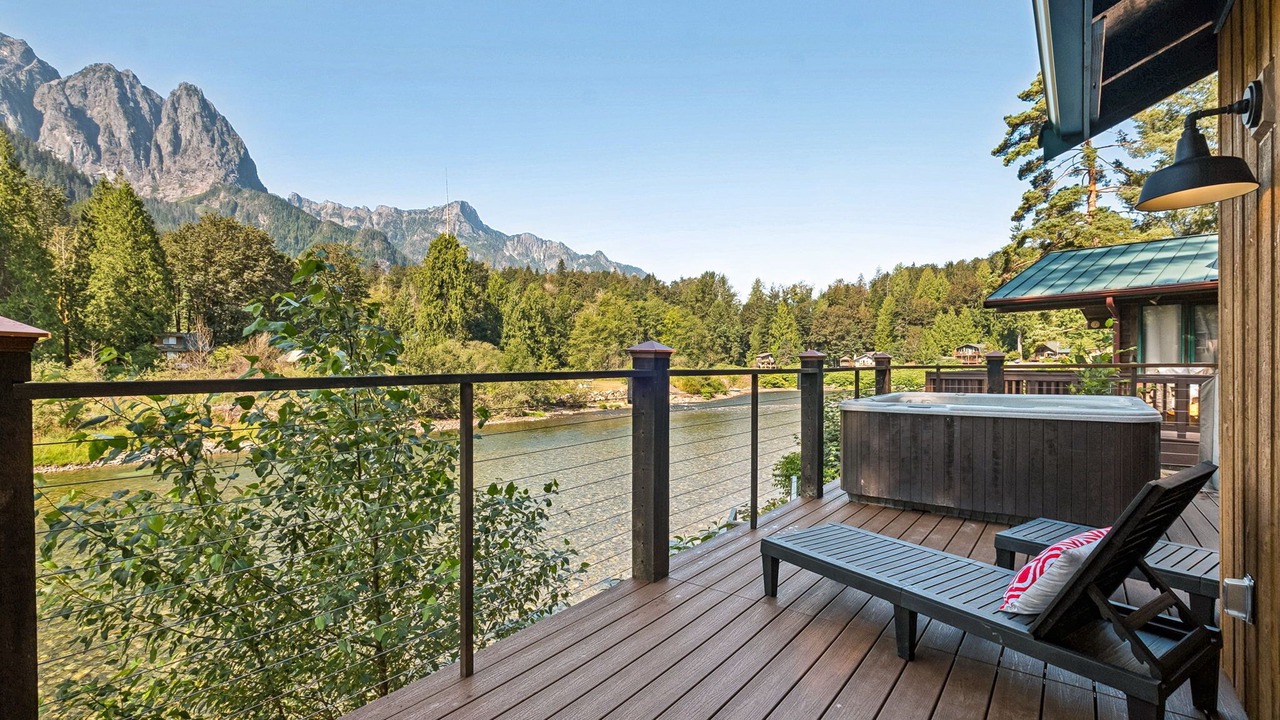 Photo of Patio Balcony in Gold Bar
