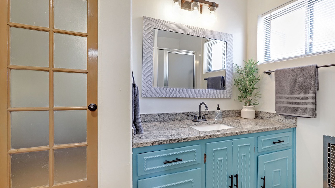Photo of Bathroom in Rio Grande Blvd