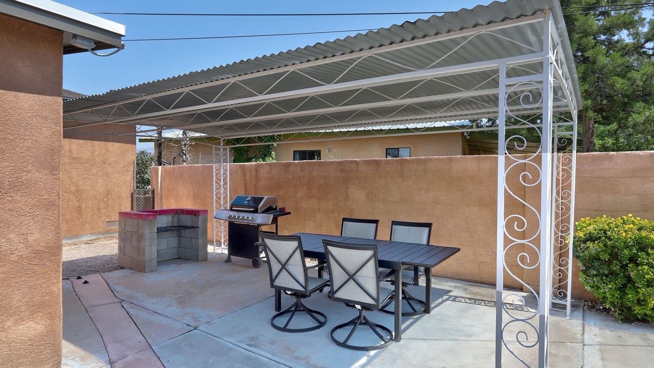 Photo of Outdoor in Rio Grande Blvd