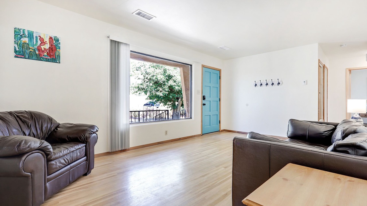 Photo of Livingroom in Rio Grande Blvd