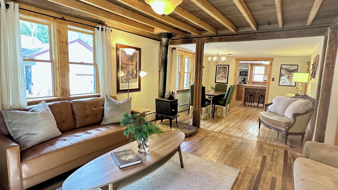 Photo of Bedroom in Historic District