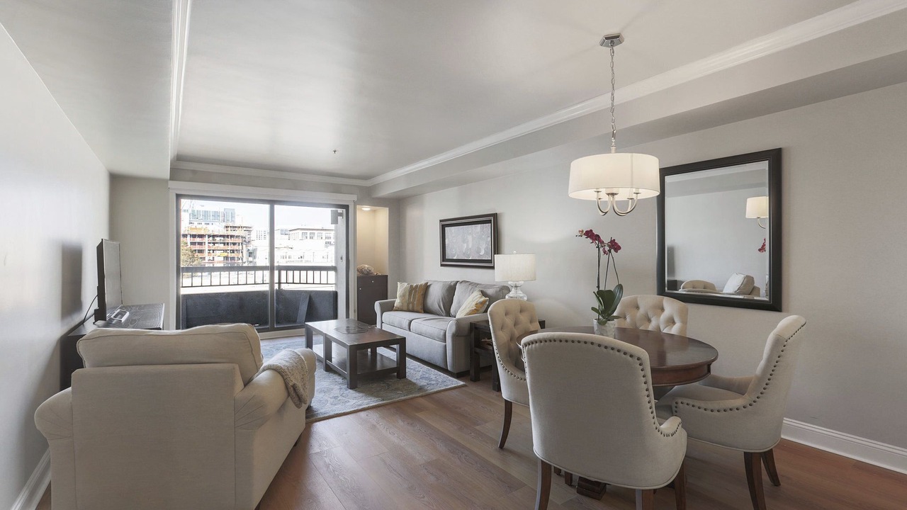 Photo of Livingroom in Civic Center