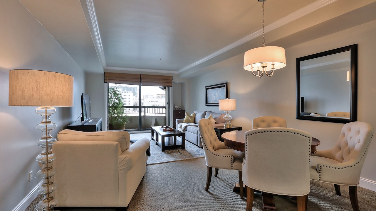 Photo of Livingroom in Civic Center