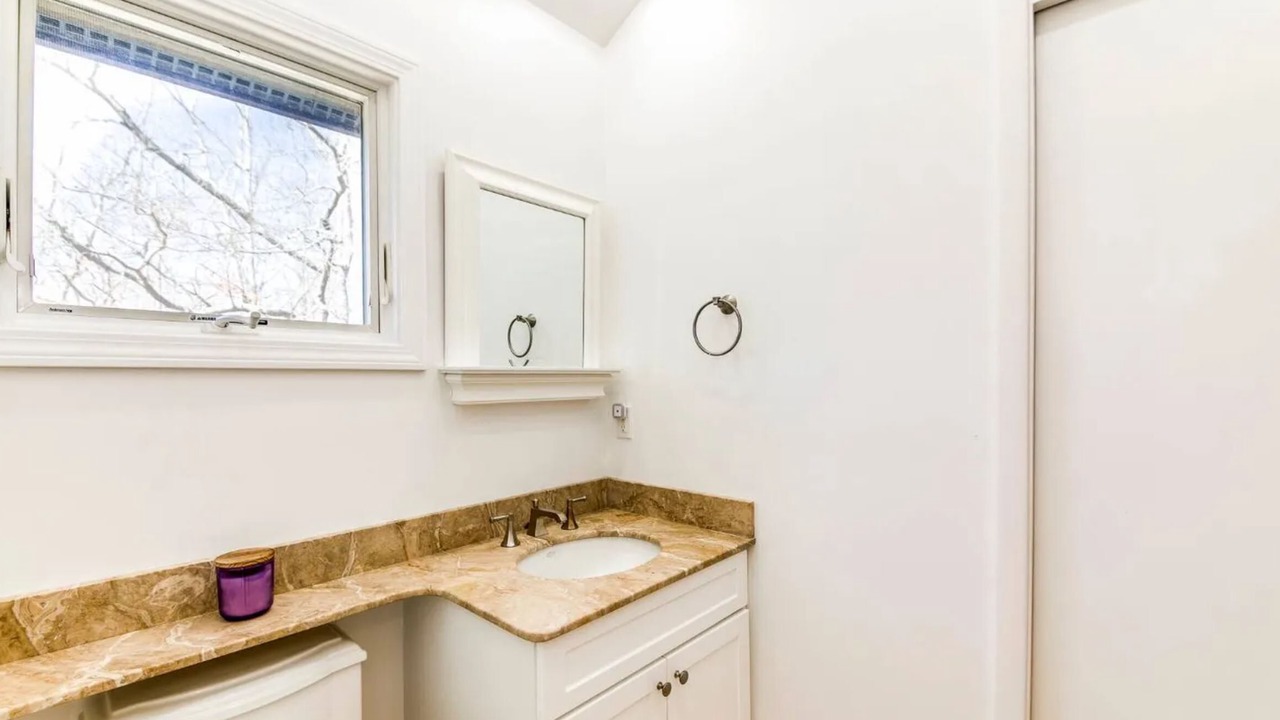 Photo of Bathroom in Sagaponack
