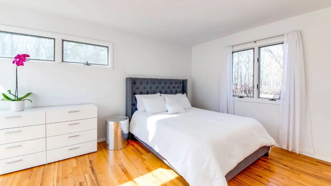 Photo of Bedroom in Sagaponack