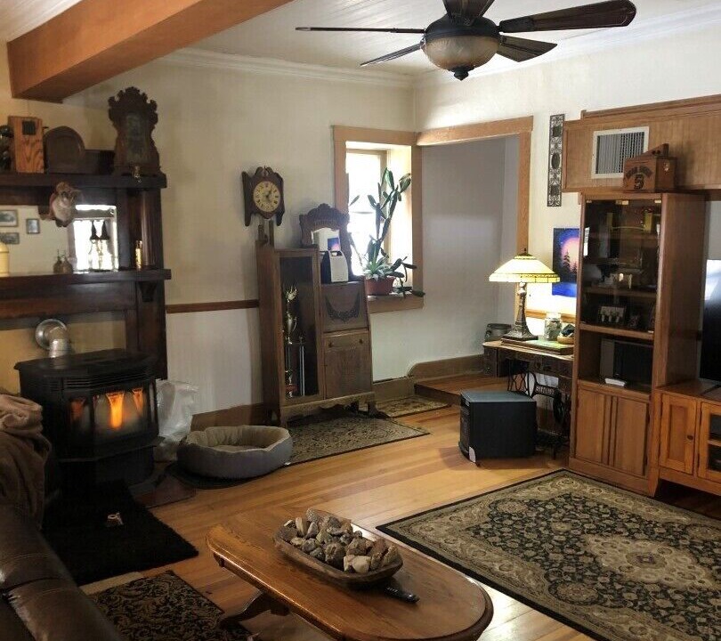 Photo of Livingroom in Golden