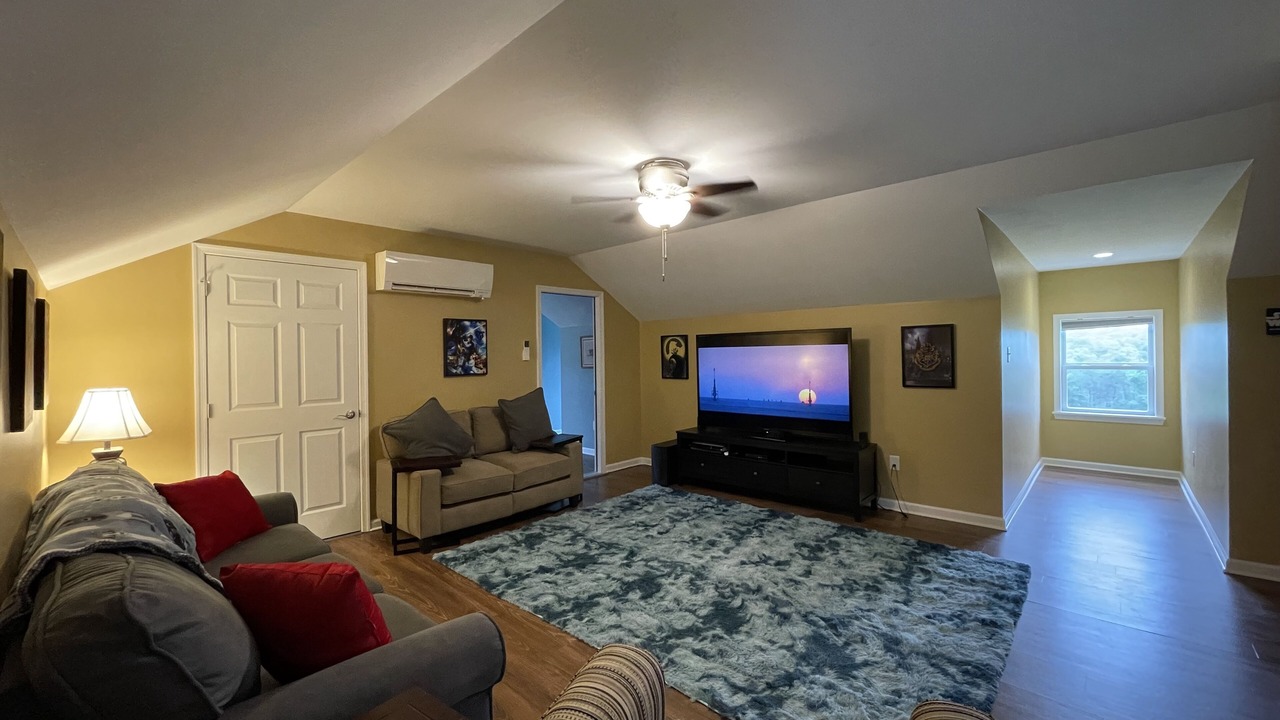 Photo of Bedroom in Berkeley Springs