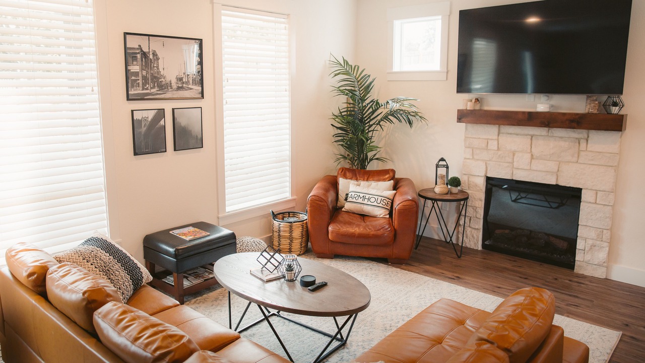 Photo of Livingroom in Oak Grove