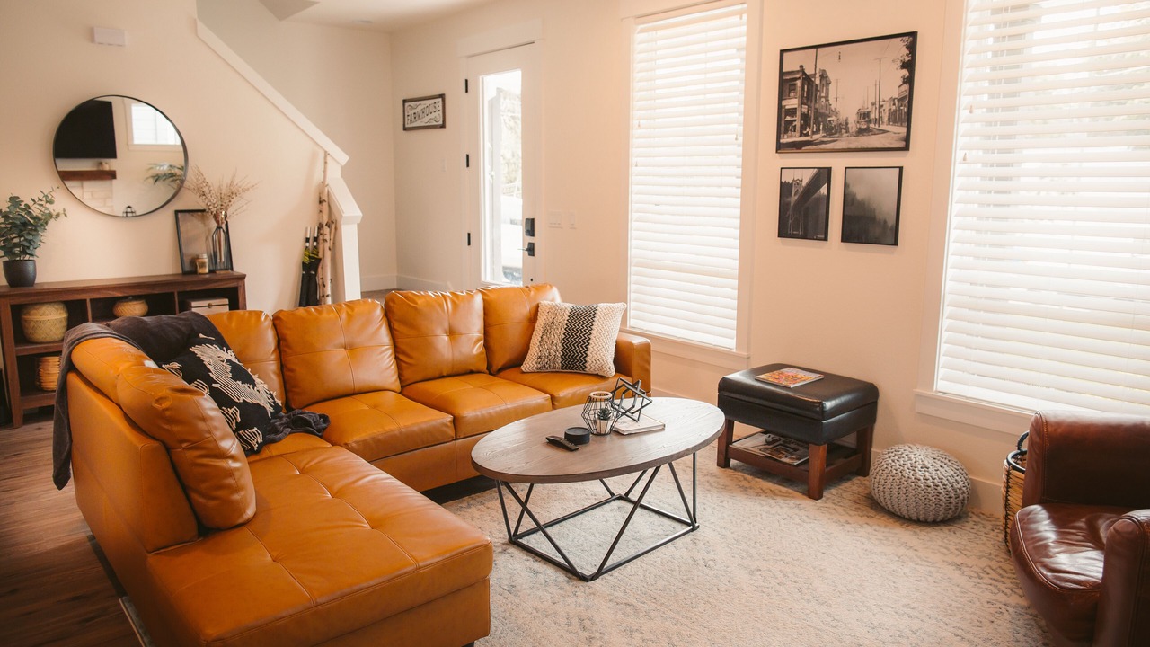 Photo of Livingroom in Oak Grove