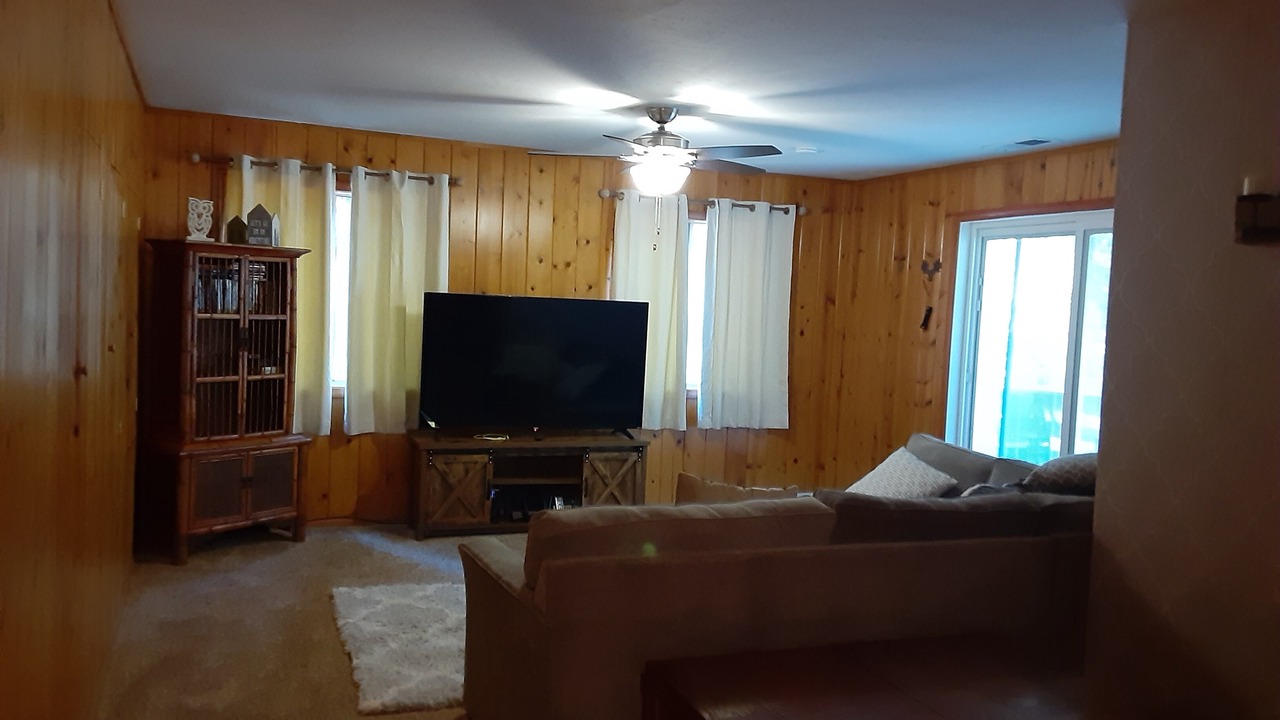 Photo of Livingroom in Crestline