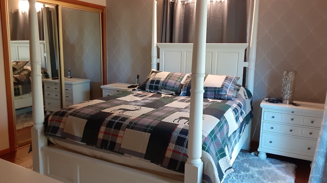 Photo of Bedroom in Crestline