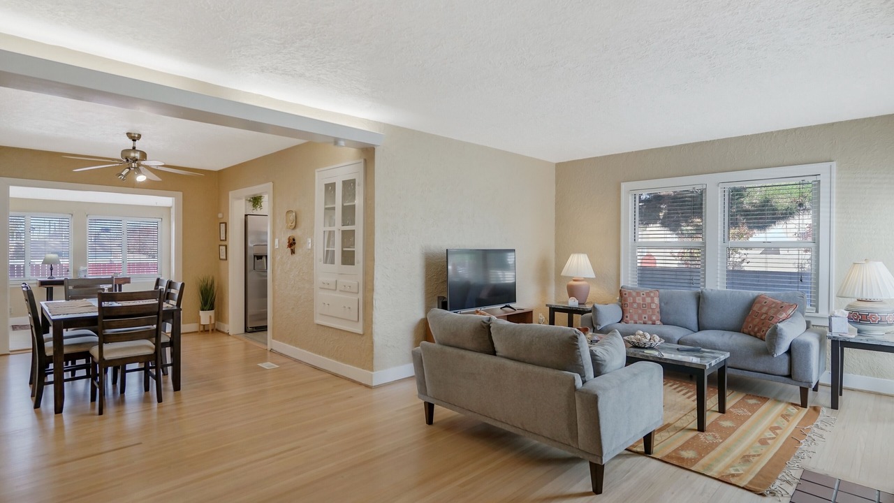 Photo of Livingroom in Nob Hill