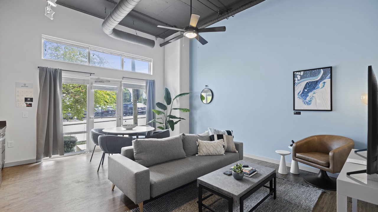 Photo of Livingroom in Midtown
