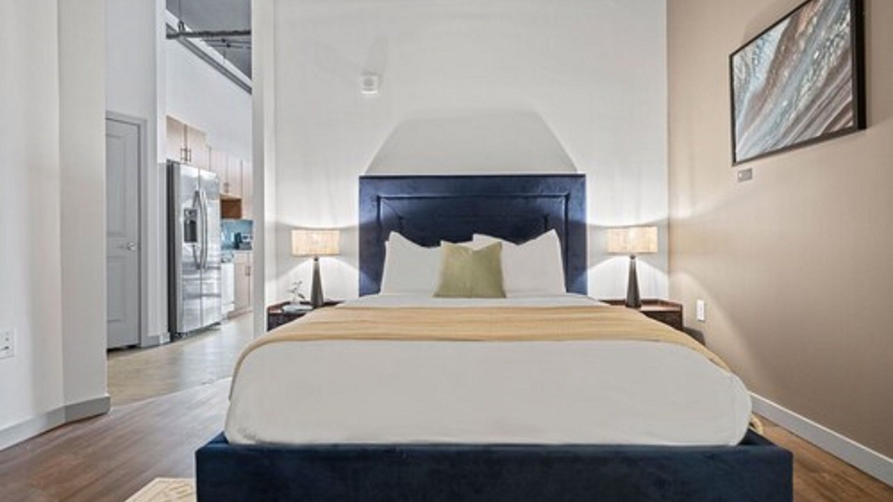Photo of Bedroom in Midtown