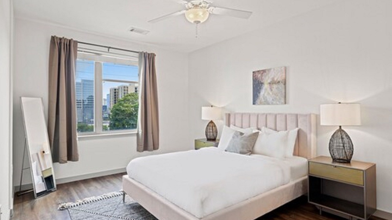 Photo of Bedroom in Midtown