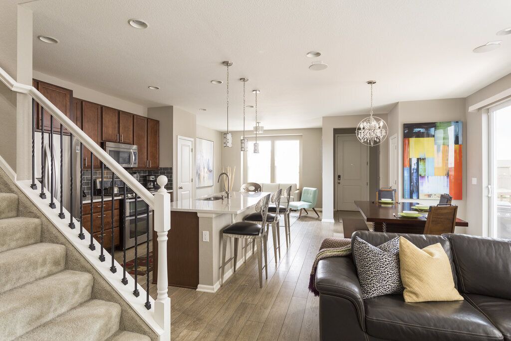Photo of Livingroom in Aurora