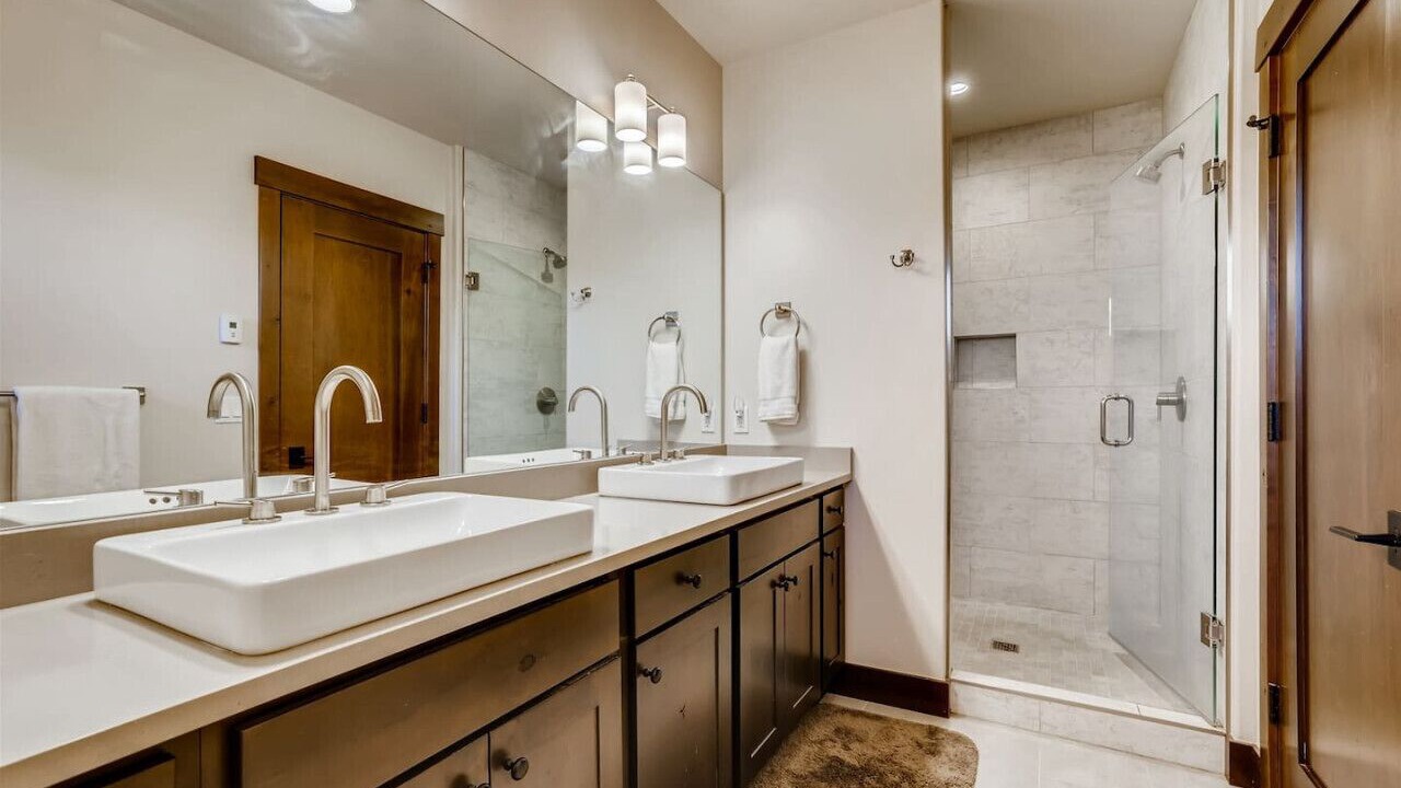Photo of Bathroom in Silverthorne