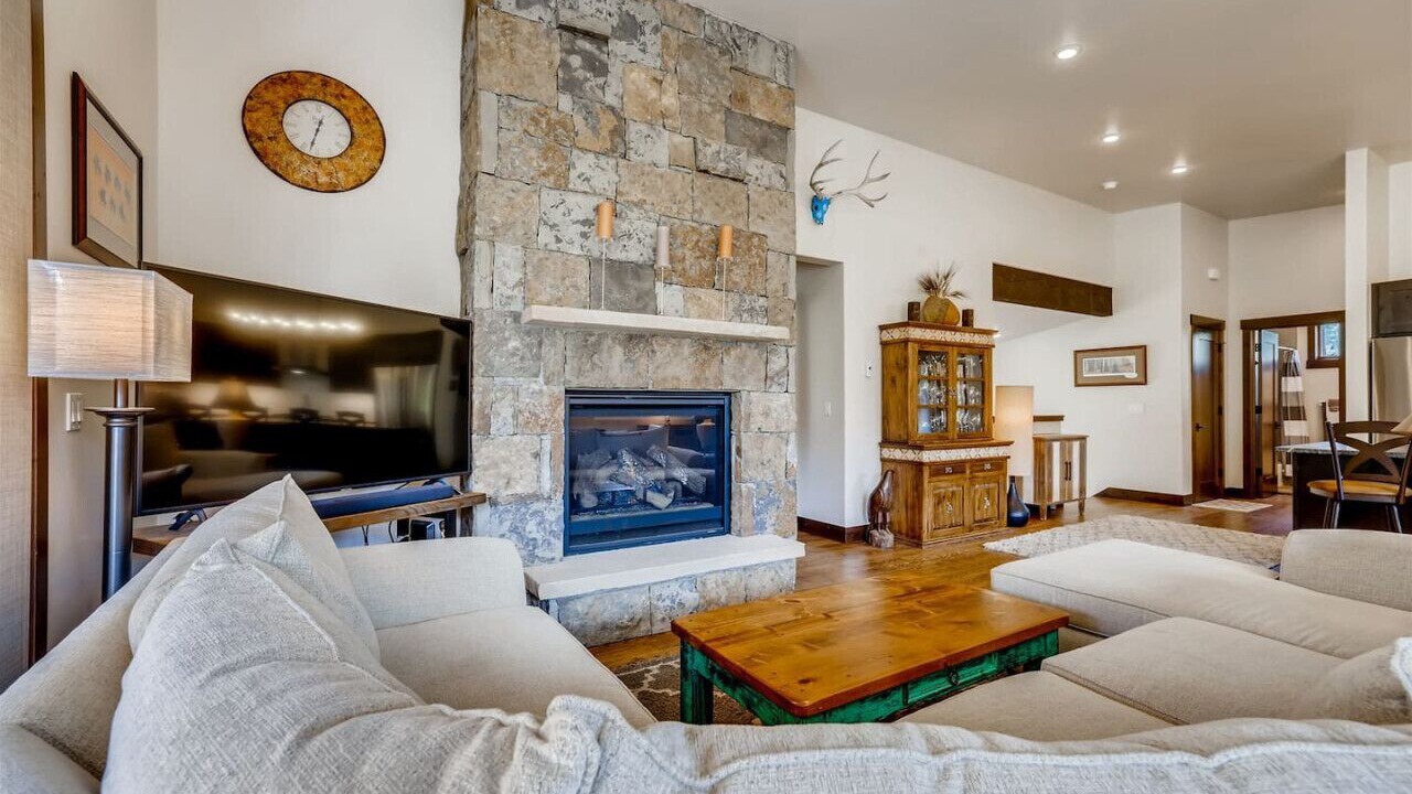 Photo of Livingroom in Silverthorne