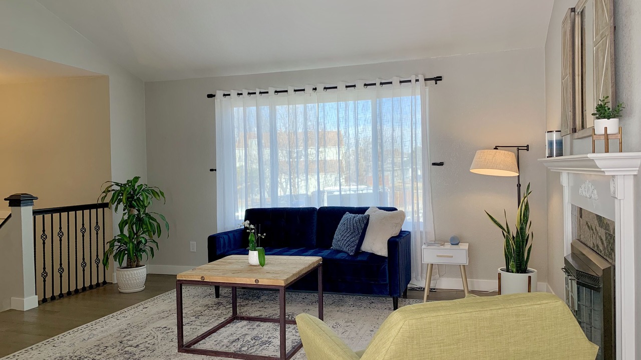 Photo of Livingroom in Broomfield