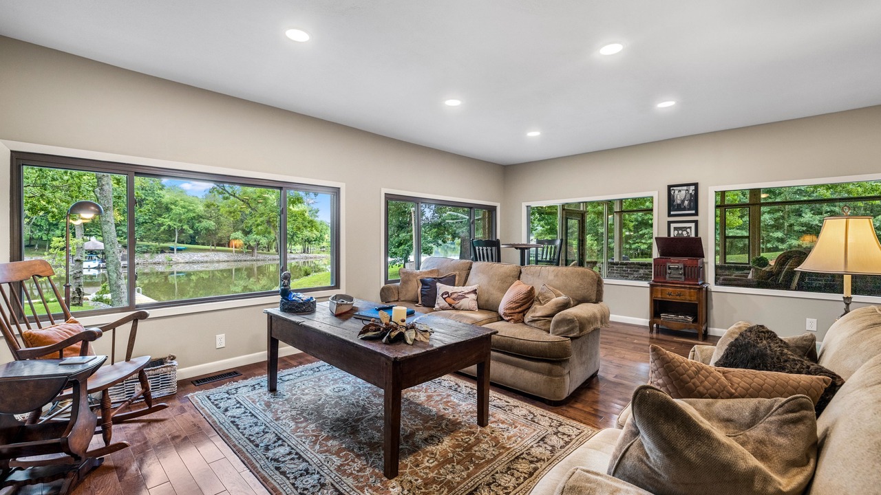 Photo of Livingroom in Loudon